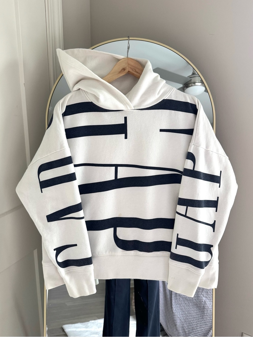 Women’s GAP Hoodie Oversized Logo Print